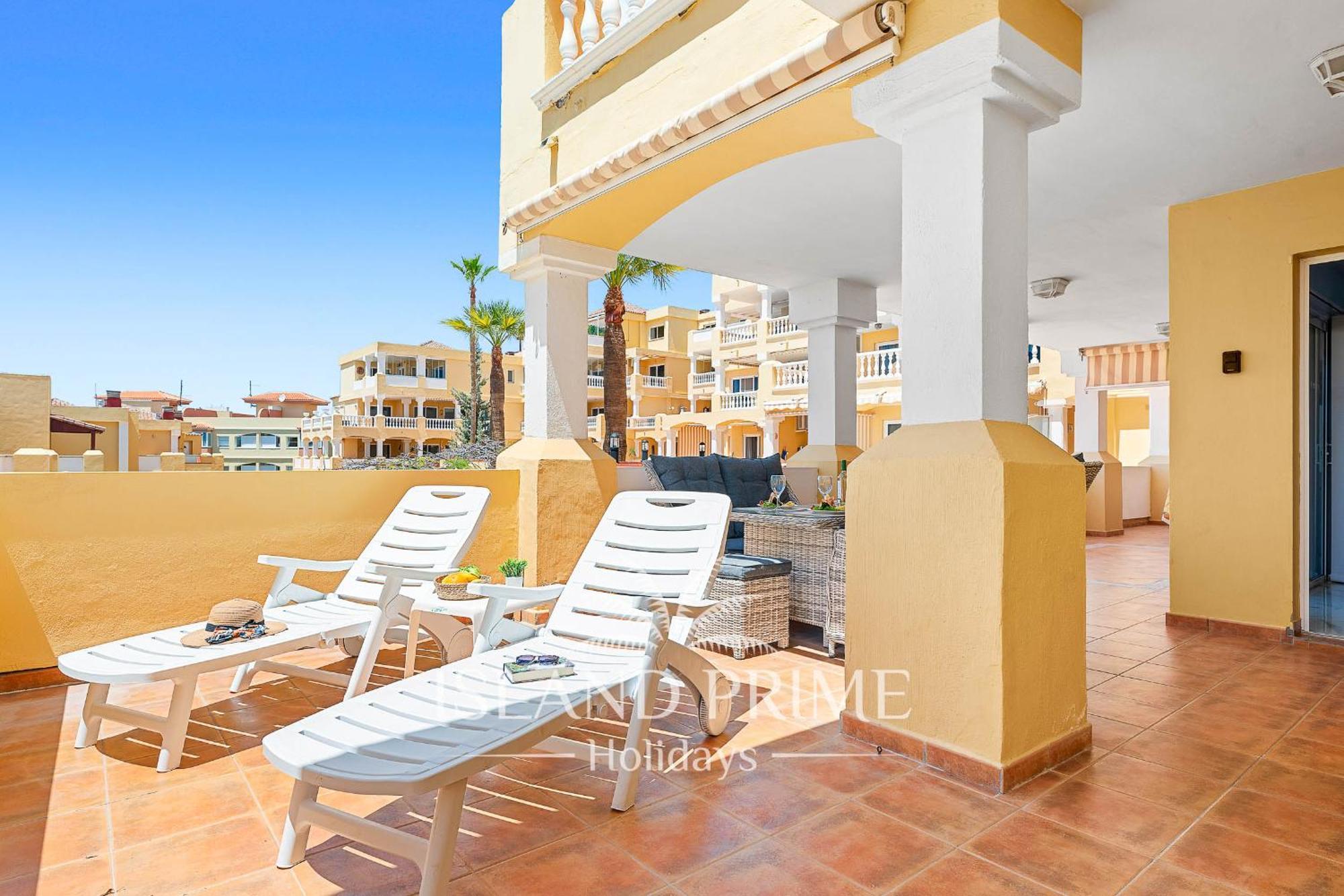 Relax In A Heated Pool Complex In The Center Of Golf Del Sur Dm63 San Miguel de Abona